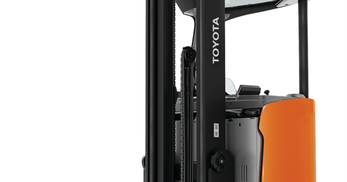 Moving Mast Reach Truck Gallery 1